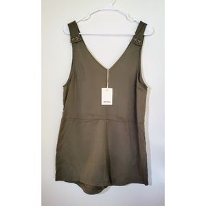 [Rhythm] Olive Mini Romper w/Back Pockets …